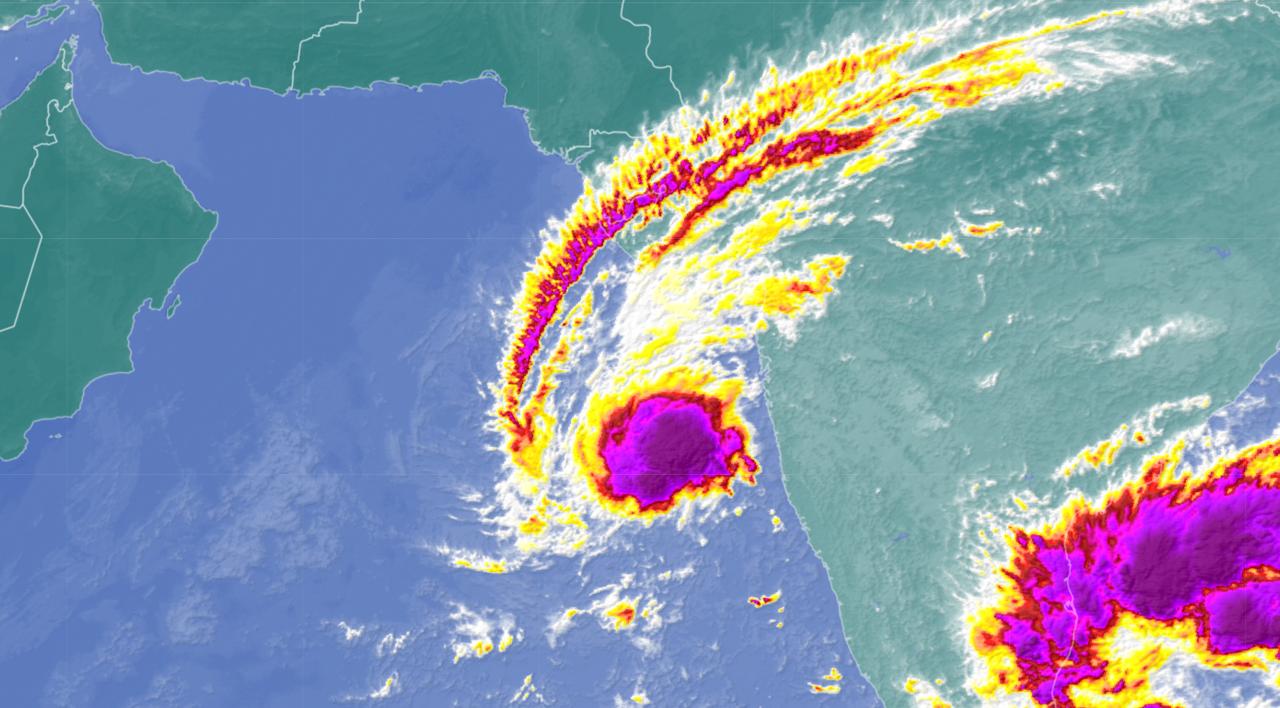 Arabian Sea Weather Satellite Under Monitoring: Tropical Turbulence Has Been Detected In The Eastern Arabian  Sea Near The Indian Coasts, And This Is Its Likely Course In The Coming  Days | Arabiaweather | Arabiaweather